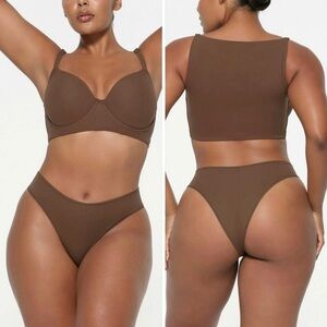 Skims Fits Everybody Back Smoothing Full Coverage Bra in Jasper. Size 36B